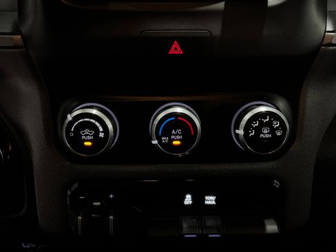 Used 2023 RAM 2500 Tradesman image 25