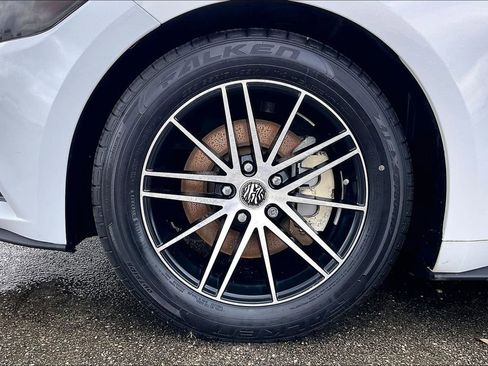 Used 2016 Ford Mustang Coupe image 28