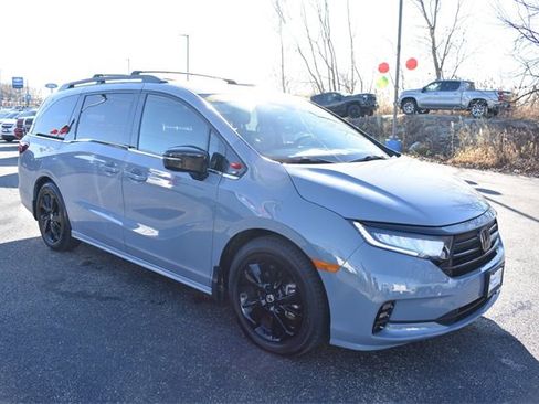 Used 2023 Honda Odyssey Sport image 10