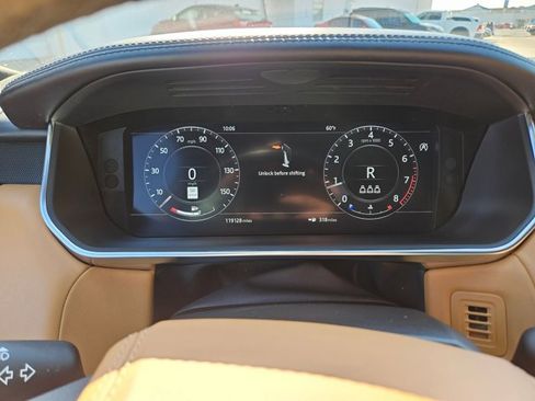 Used 2019 Land Rover Range Rover Sport HSE Dynamic image 22