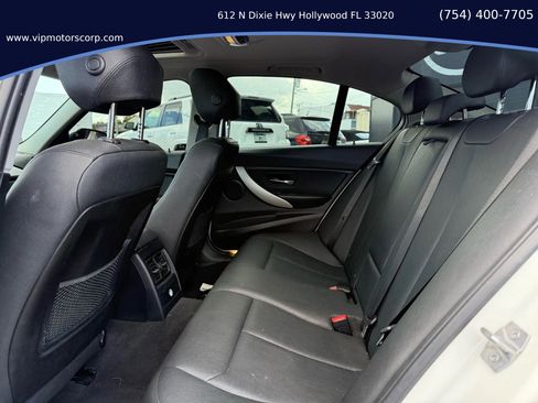 Used 2018 BMW 320i xDrive Sedan image 11