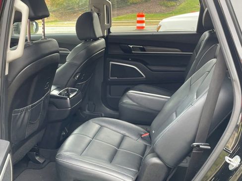 Used 2022 Kia Telluride EX w/ EX Premium Package image 41