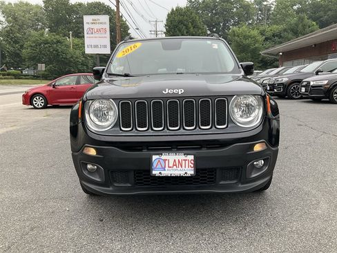 Used 2016 Jeep Renegade Latitude w/ Popular Equipment Group AWD/4WD image 4
