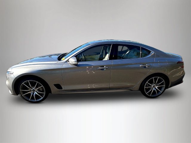 Used 2025 Genesis G70 2.5T RWD image 4