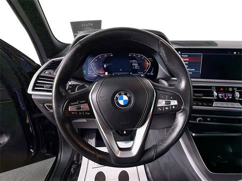 Used 2023 BMW X5 xDrive40i image 11