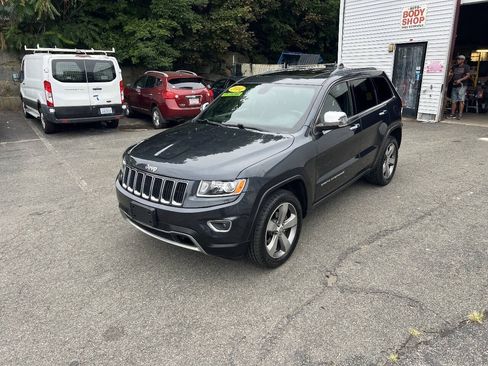 Used 2014 Jeep Grand Cherokee Limited AWD/4WD image 2