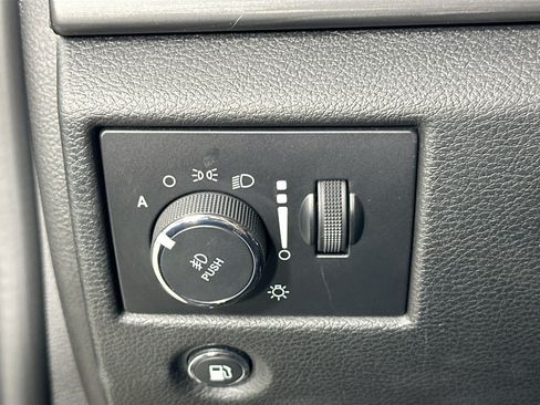 Used 2022 Jeep Grand Cherokee Laredo X AWD/4WD image 10