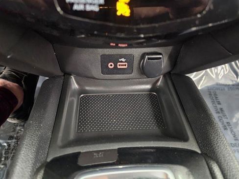 Used 2022 Nissan Rogue Sport S AWD/4WD image 18