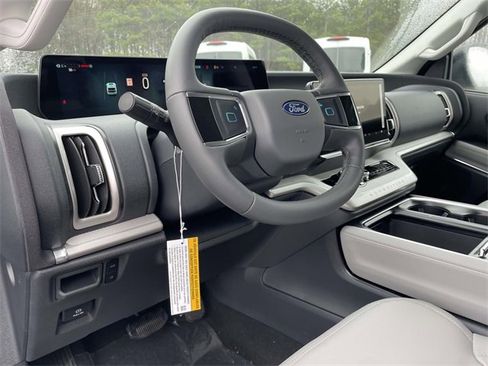 New 2026 Ford Expedition Max Active image 14