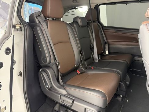 Used 2025 Honda Odyssey Elite image 27