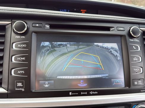 Used 2019 Toyota Highlander Limited Platinum image 36