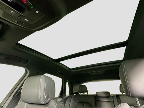 Used 2024 Audi Q3 2.0T Premium Plus image 26