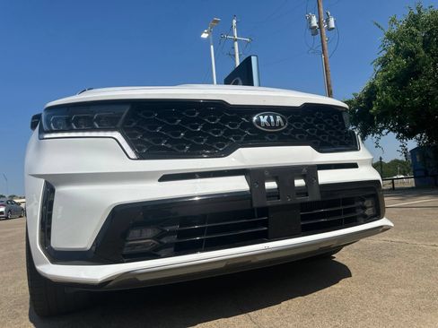 Used 2021 Kia Sorento SX FWD image 2