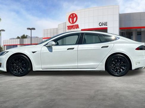 Used 2017 Tesla Model S 75 RWD image 8