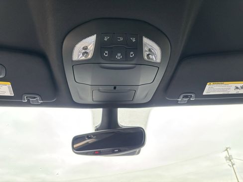 New 2026 Chrysler Pacifica Select image 19