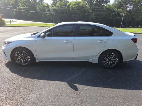 Used 2023 Kia Forte GT-Line w/ GT-Line Premium Package FWD image 11