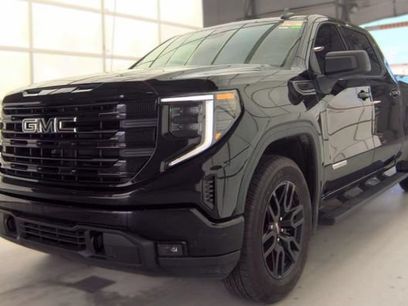 Used 2024 GMC Sierra 1500 Elevation