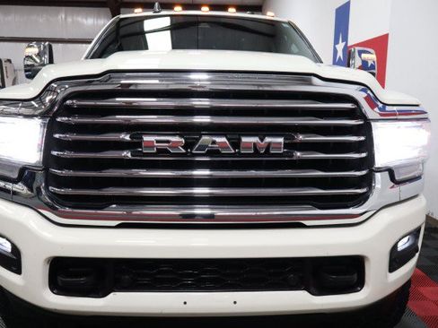 Used 2023 RAM 3500 Limited AWD/4WD image 22