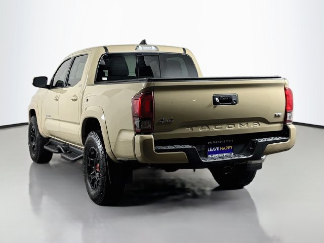 Used 2020 Toyota Tacoma SR5 w/ Technology Package AWD/4WD image 5