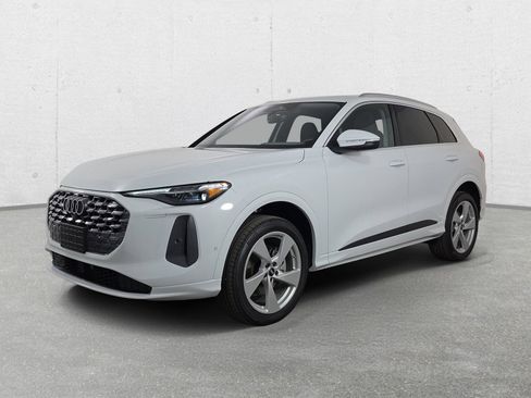 New 2026 Audi Q5 Premium Plus AWD/4WD image 3