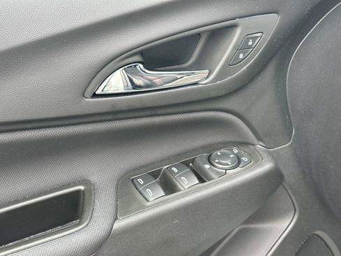 Certified 2024 Chevrolet Equinox RS FWD image 15
