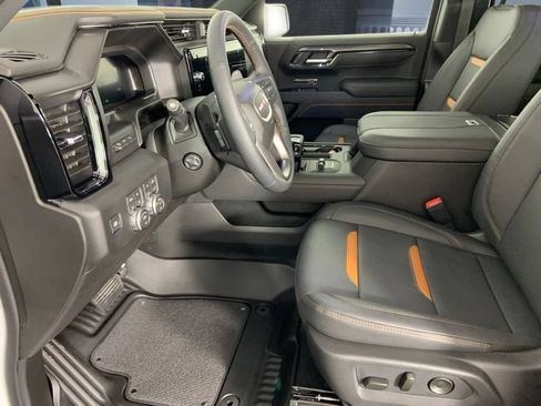 Used 2026 GMC Sierra 1500 AT4 w/ AT4 Premium Package AWD/4WD image 26