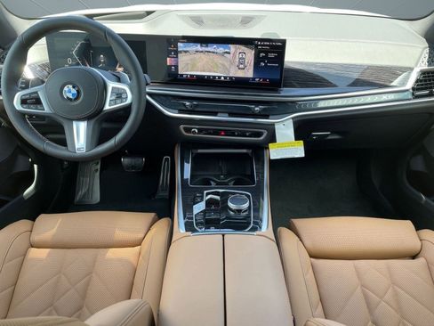 Used 2026 BMW X5 sDrive40i w/ M Sport Package image 13