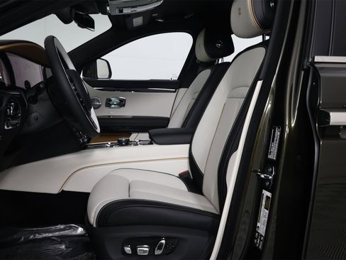 New 2026 Rolls-Royce Ghost image 5