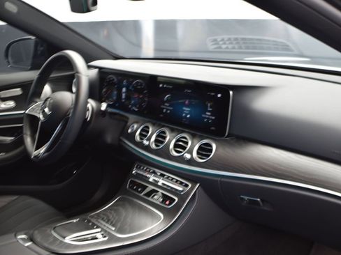 Used 2022 Mercedes-Benz E 350 Sedan image 22