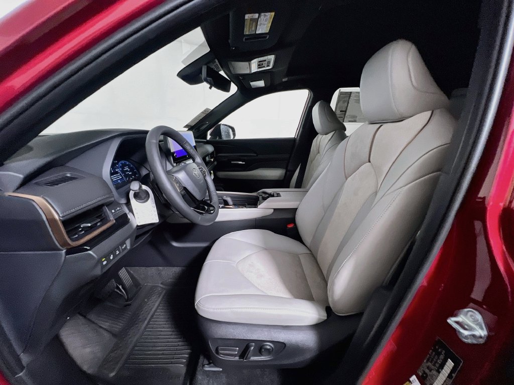 New 2026 Toyota Grand Highlander AWD Hybrid image 12