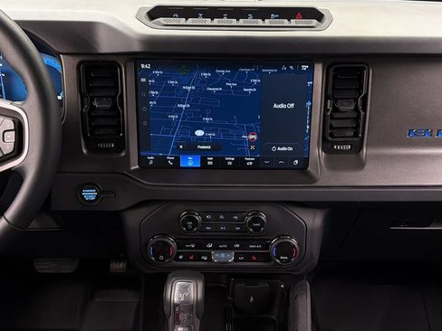 Used 2025 Ford Bronco Badlands AWD/4WD image 20