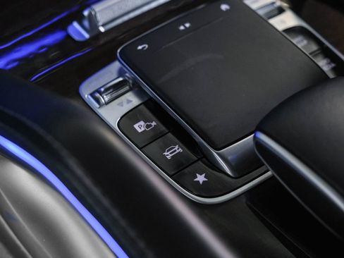 Used 2020 Mercedes-Benz GLS 580 4MATIC image 25