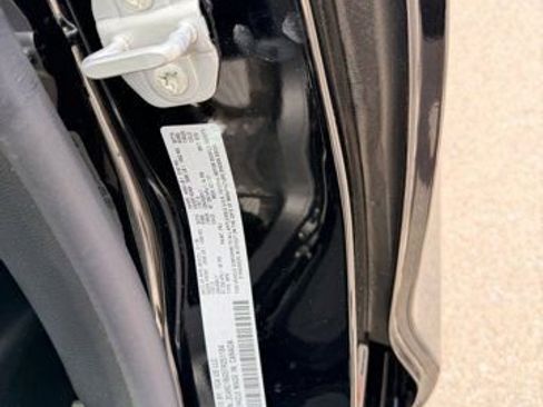 New 2026 Chrysler Pacifica Select image 18