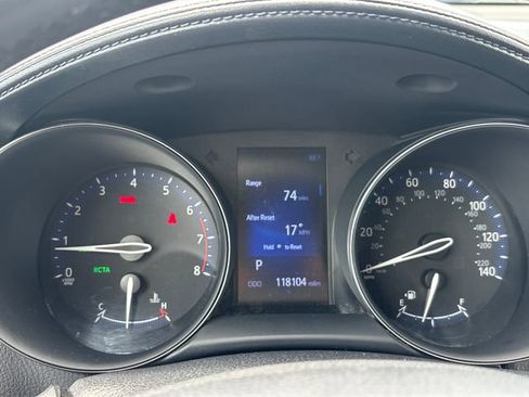Used 2018 Toyota C-HR XLE FWD image 11