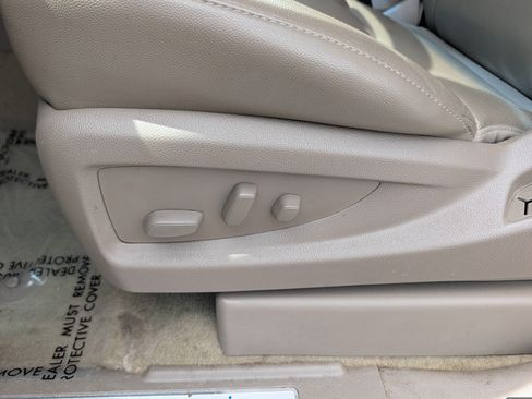 Used 2016 Chevrolet Suburban LTZ AWD/4WD image 11