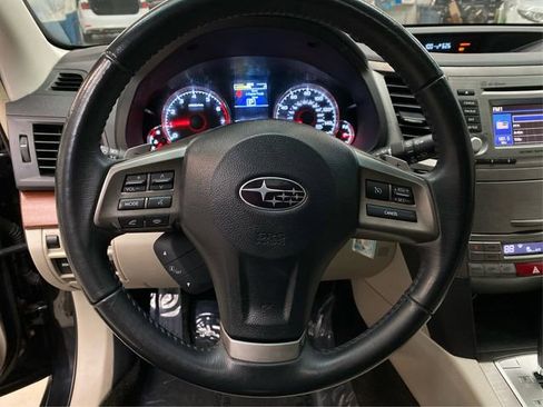 Used 2014 Subaru Outback 2.5i Limited image 21