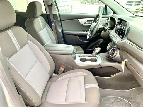 Used 2024 Chevrolet Blazer LT w/ Convenience Package FWD image 28