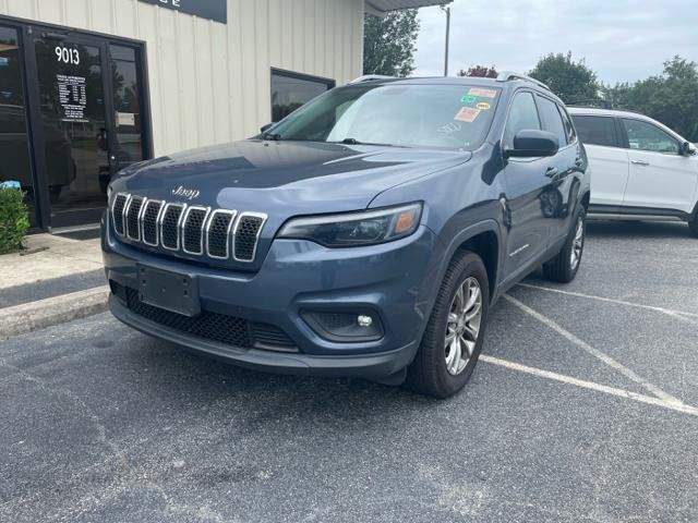 Used 2019 Jeep Cherokee Latitude Plus w/ Cold Weather Group AWD/4WD image 2