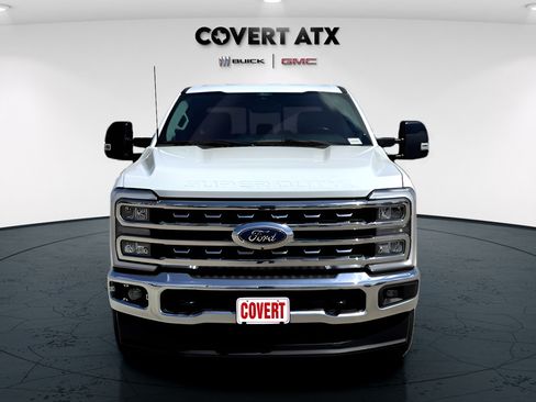 Used 2024 Ford F250 Lariat AWD/4WD image 4