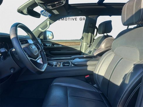 Certified 2024 Jeep Grand Wagoneer L 4WD image 27