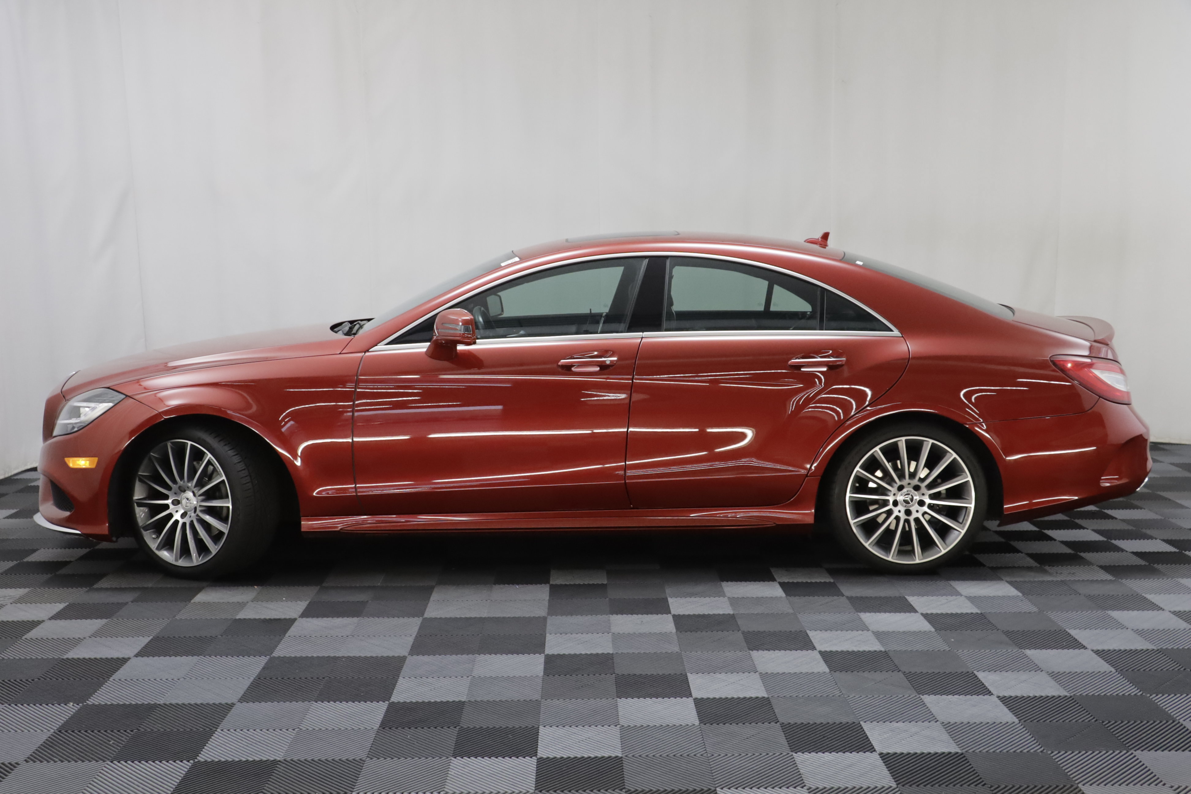 Used 2015 Mercedes-Benz CLS 400 4MATIC image 4
