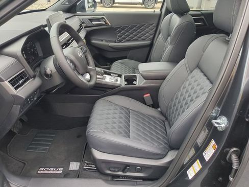 New 2026 Nissan Rogue Platinum AWD/4WD image 13