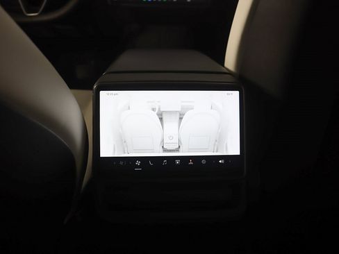 Used 2025 Tesla Model 3 Long Range image 63