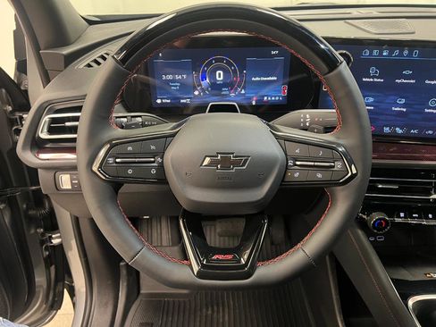 New 2026 Chevrolet Traverse RS w/ LPO, Floor Liner Package AWD/4WD image 41