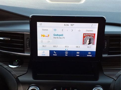 Used 2020 Ford Explorer Limited RWD image 19