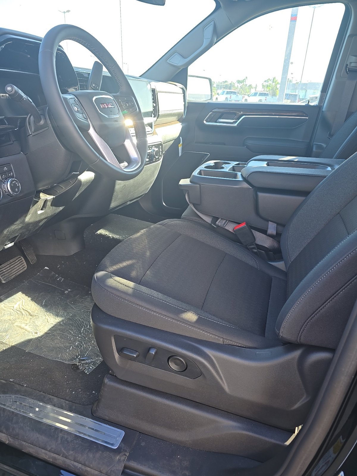 Used 2026 GMC Sierra 1500 SLE RWD image 4