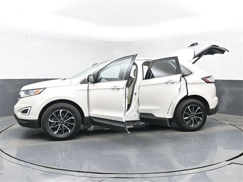 Used 2017 Ford Edge Titanium w/ Equipment Group 301A image 57