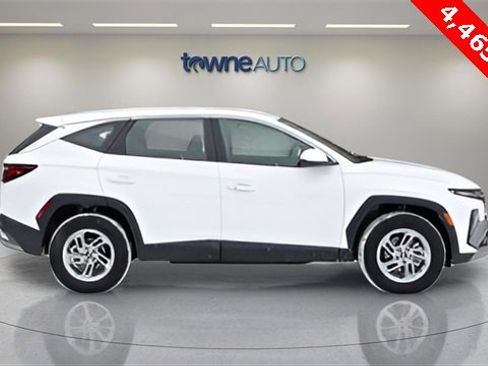 Used 2025 Hyundai Tucson SE image 7