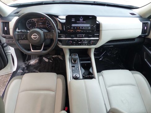 Used 2022 Nissan Pathfinder SL w/ SL Black Package AWD/4WD image 45