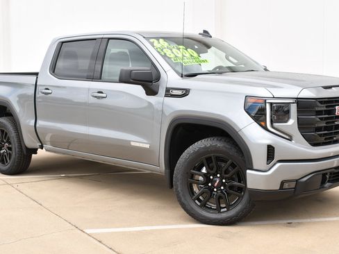 New 2026 GMC Sierra 1500 Elevation AWD/4WD image 2